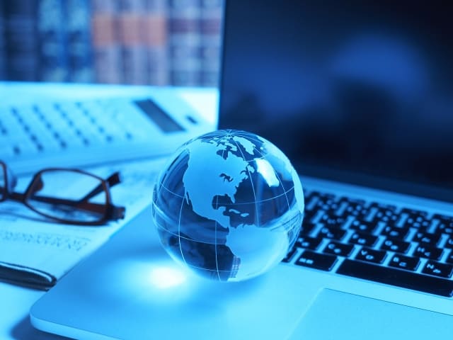 米国(アメリカ)株が投資対象のETFやインデックスファンドの比較・一覧。おすすめ・注目商品を解説