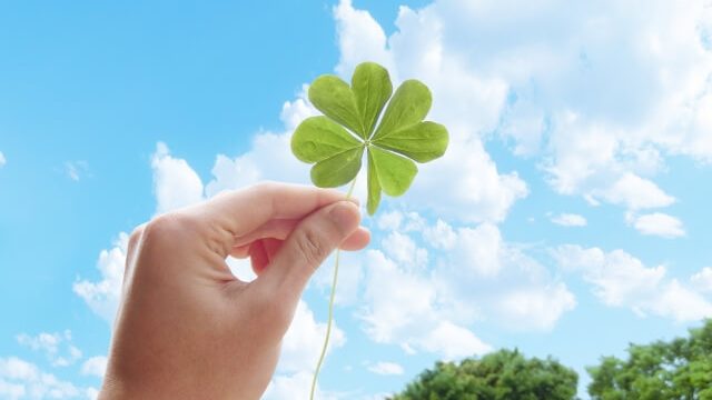 野村証券の紹介キャンペーン|口座開設と取引で現金3,000円がもらえる!